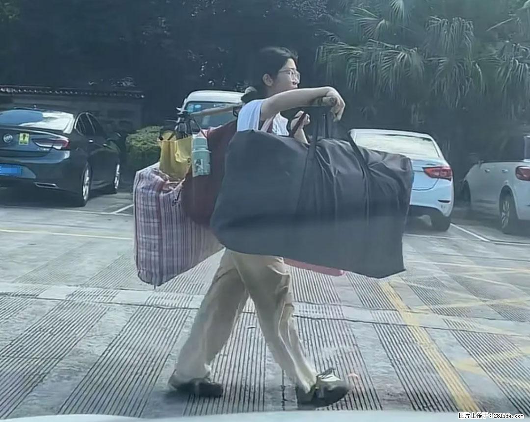 全网追的“扁担女孩”，找了一份暑假工，时薪12元 - 嘉兴生活资讯 - 嘉兴28生活网 jx.28life.net